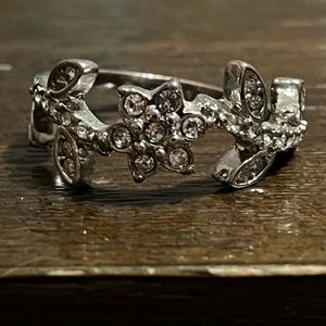 Leaf Design With Lab Created Diamonds In Size 6.5